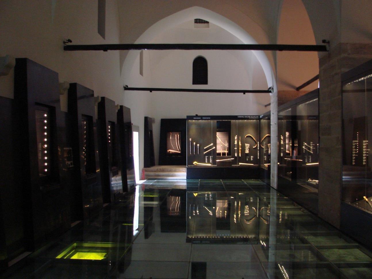 Topkapı Sarayı Müzesi Silahhane ve Has Oda Teşhir ve Tanzimi