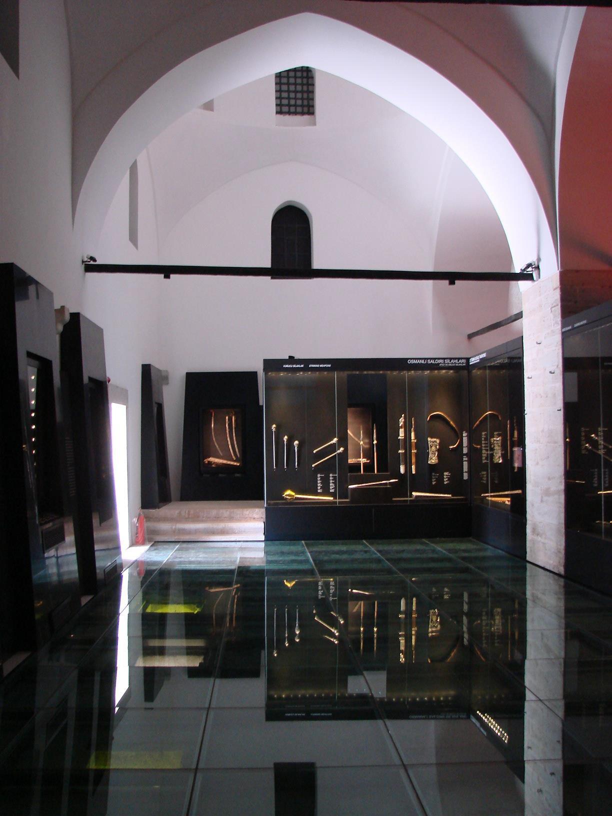 Topkapı Sarayı Müzesi Silahhane ve Has Oda Teşhir ve Tanzimi